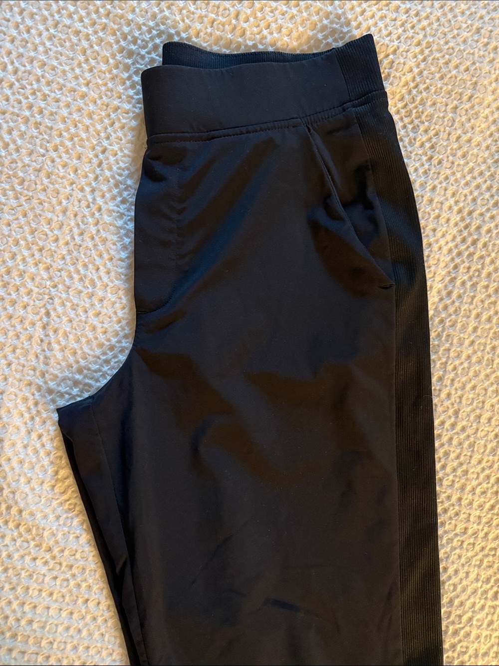 Black High-Waist Athletic Open-ankle Pants